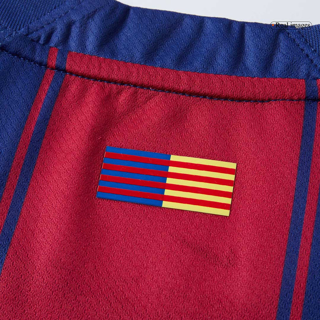 Blå och röd kortärmad Barcelona-fotbollströja med vertikala ränder