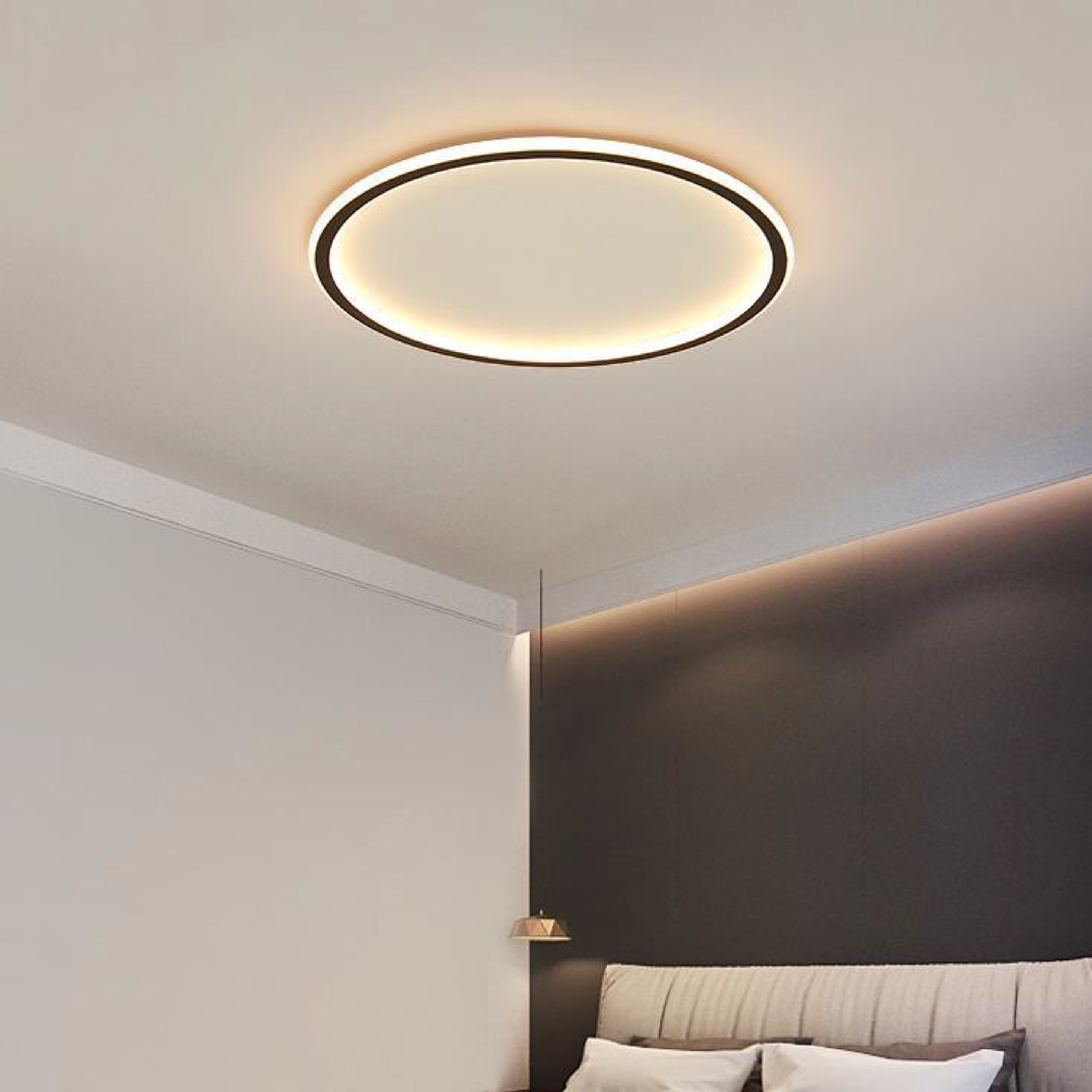 Rund LED-taklampa med minimalistisk ringdesign i takmiljö