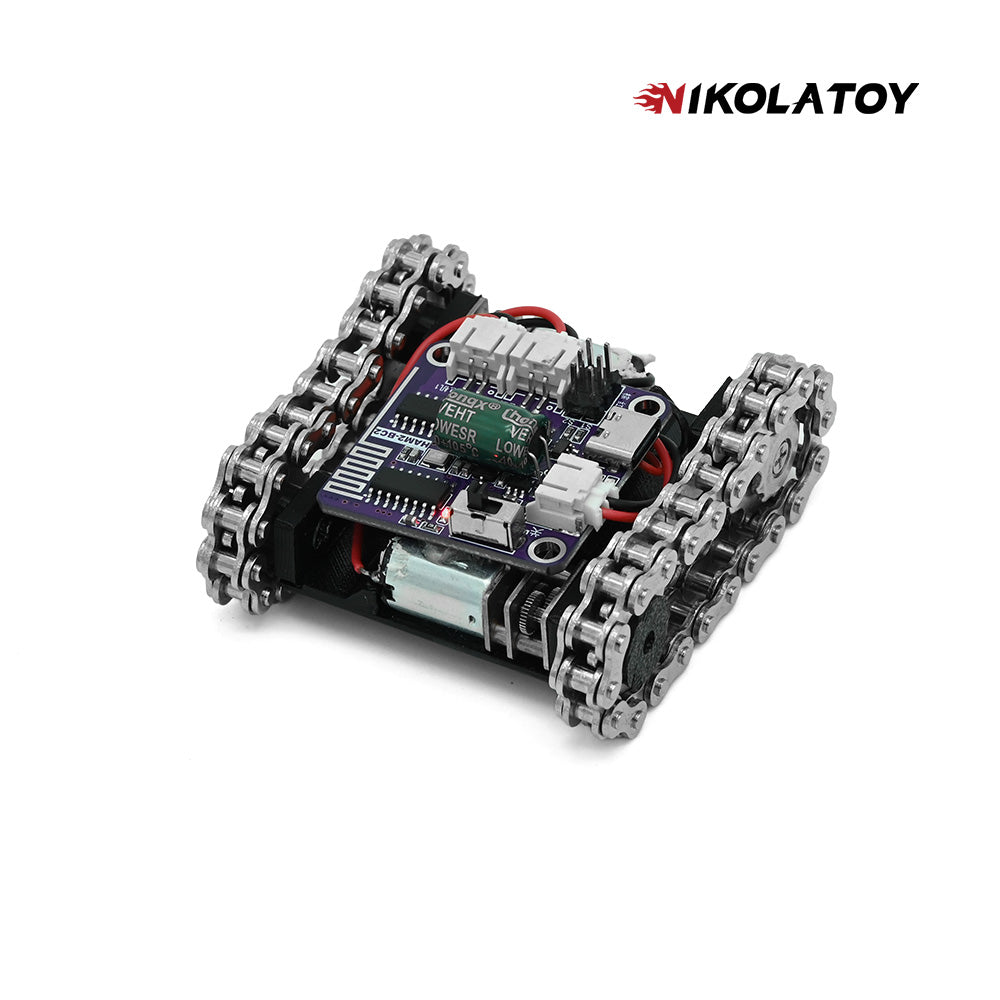 Kompakt programmerbar robotbandvagn med silverfärgade larvband och synligt elektronikstyrkort