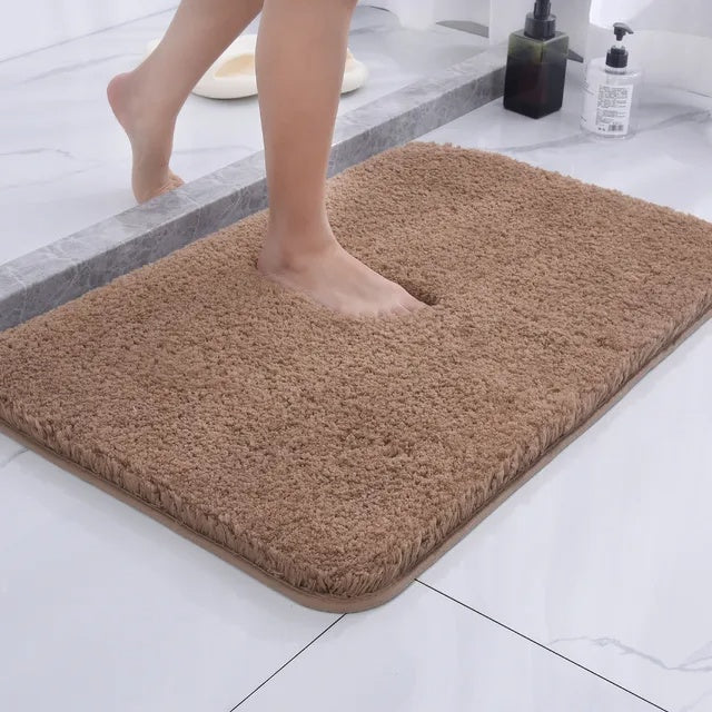 Mjuk rektangulär badrumsmatta med tät lugg och rundade hörn