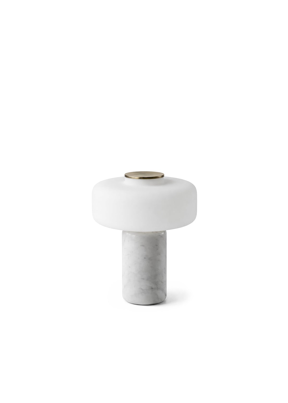 Vit bordslampa med rundad skärm, marmorerad fot och guldfärgad detalj