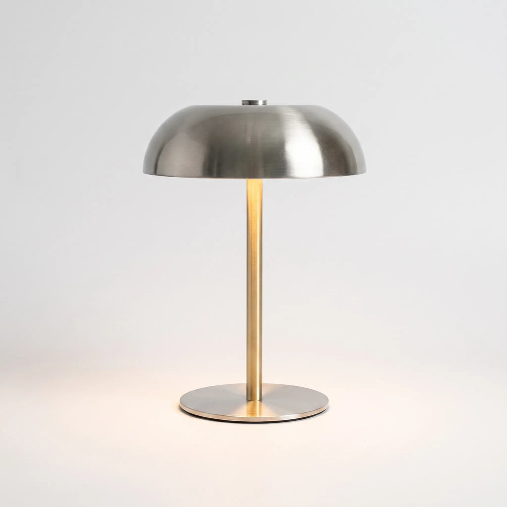 Hemljus  - Uppladdningsbar Bordslampa Läsa Böcker