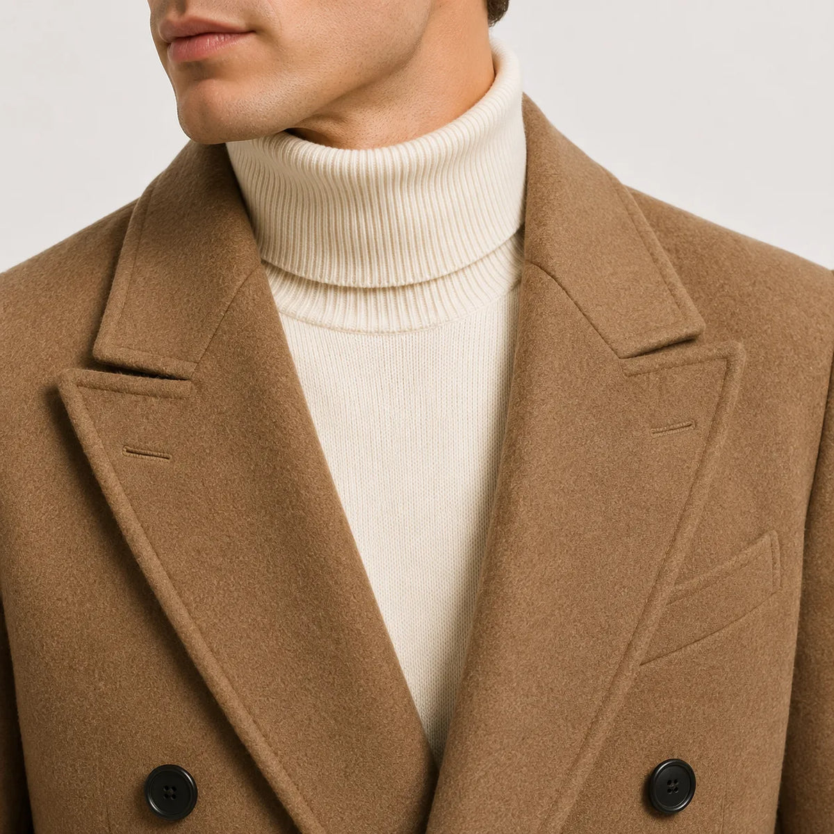 Lång trenchcoat med dubbelknäppning, slagkrage och sidofickor