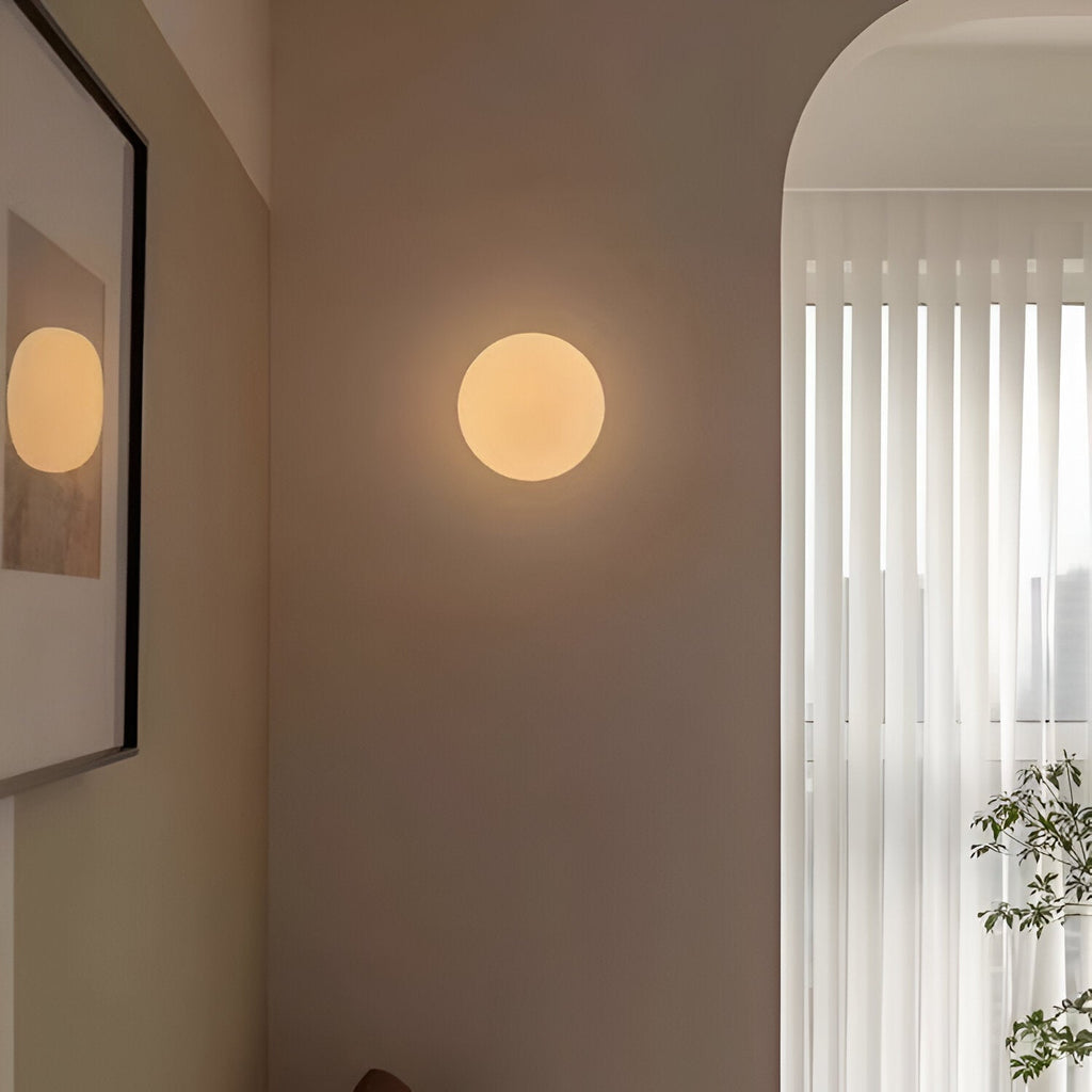 Rund gul LED-vägglampa med mjukt sken