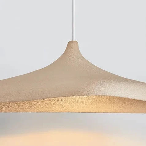 Pendellampa med LED och bred mjukt formad skärm