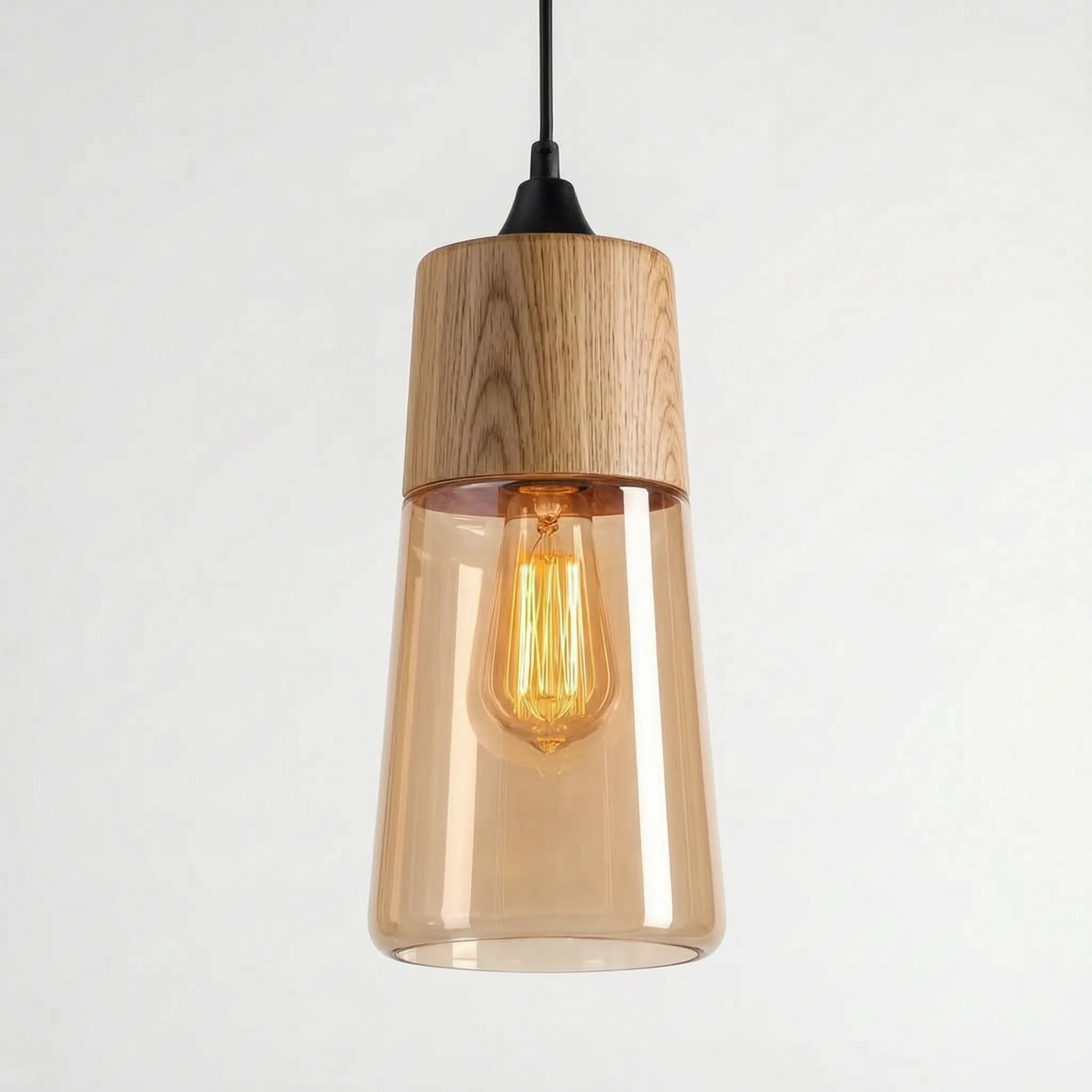 Vimmera  - Minimalistisk Skandinavisk Formgiven Pendellampa Belysning Över Matbord