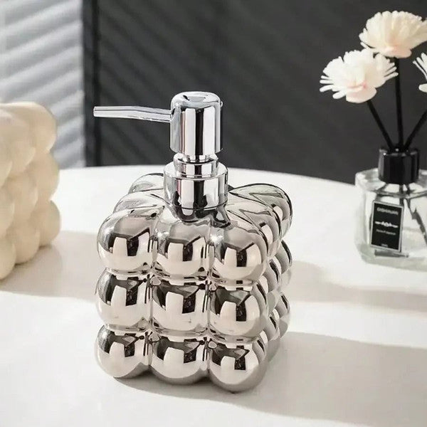 Keramisk tvålpump med bubblig struktur och metallisk pump