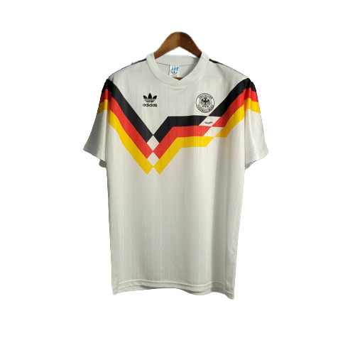 Vit fotbollströja från Tyskland 1990 med nummer 10 och Matthäus på ryggen