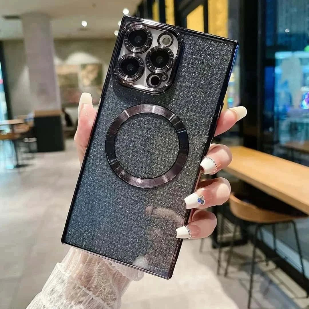 Glittrigt iPhone-mobilskal med rund MagSafe-ring och kamerautskärning