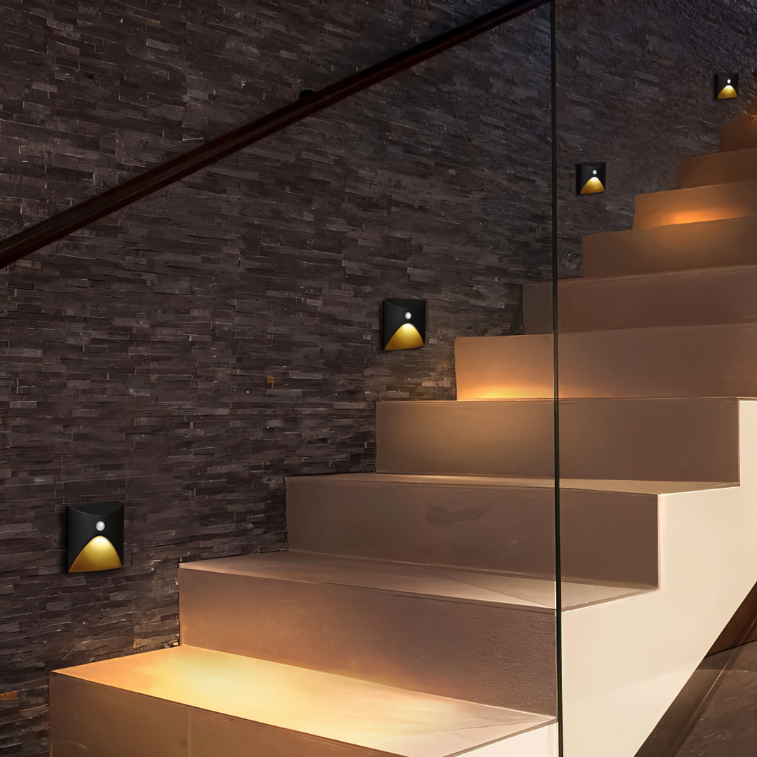 nuvira-home-lampa-scienna-led-ip65-czujnik-ruchu-photo-01